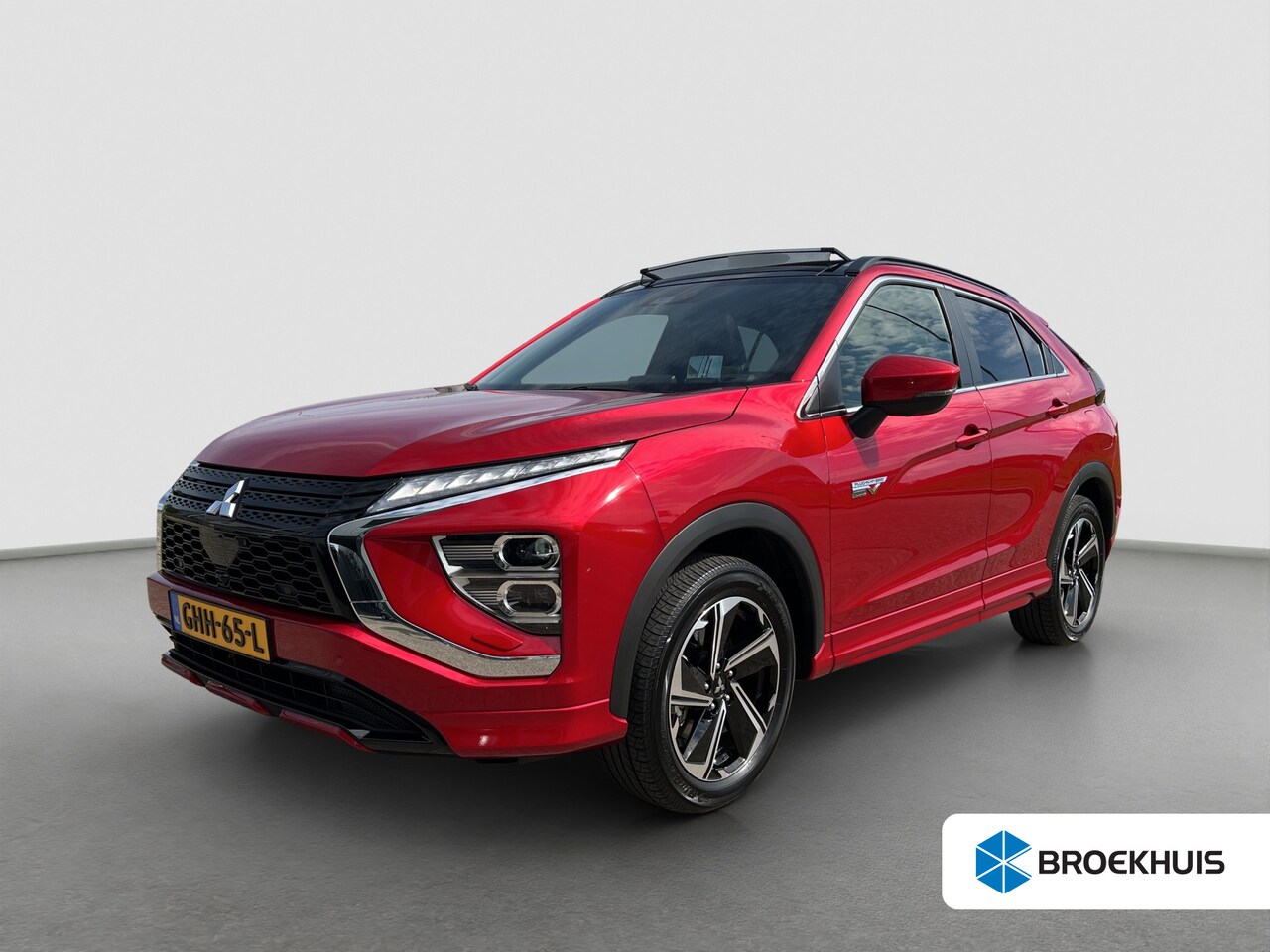 Mitsubishi Eclipse Cross - 2.4 PHEV Instyle | Carply | Afneembare trekhaak | Premium Audio | Adaptive cruise control - AutoWereld.nl