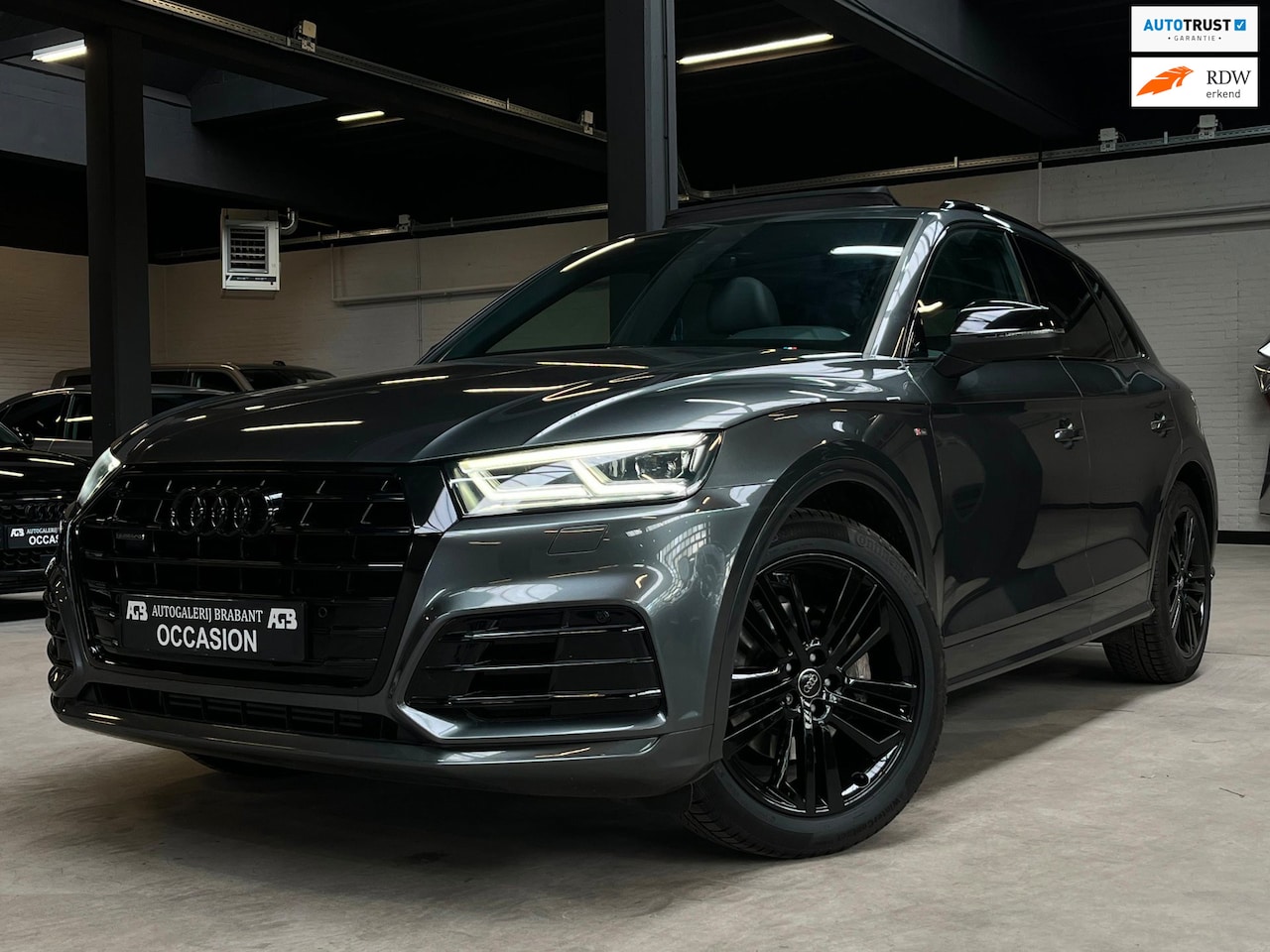 Audi Q5 - 2.0 TFSI quattro Sport Pano/RSzetels/Luchtvering/Virtual/Carplay - AutoWereld.nl