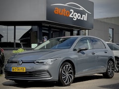 Volkswagen Golf - 1.5 TSI R-LINE NAVI DIGI-DASH APPLE-CARPLAY LED LMV PDC