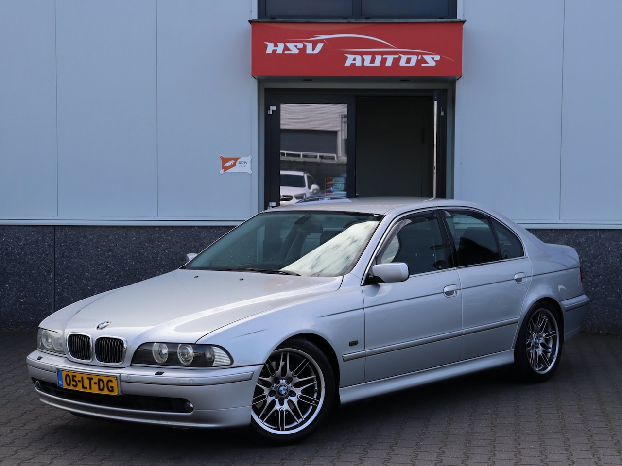 BMW 5-serie - 530i Edition navi LEER automaat org NL - AutoWereld.nl