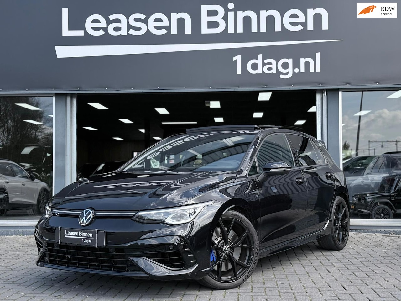 Volkswagen Golf - 2.0 TSI R 4Motion HuD|DRIFT|AKRA|PANO - AutoWereld.nl
