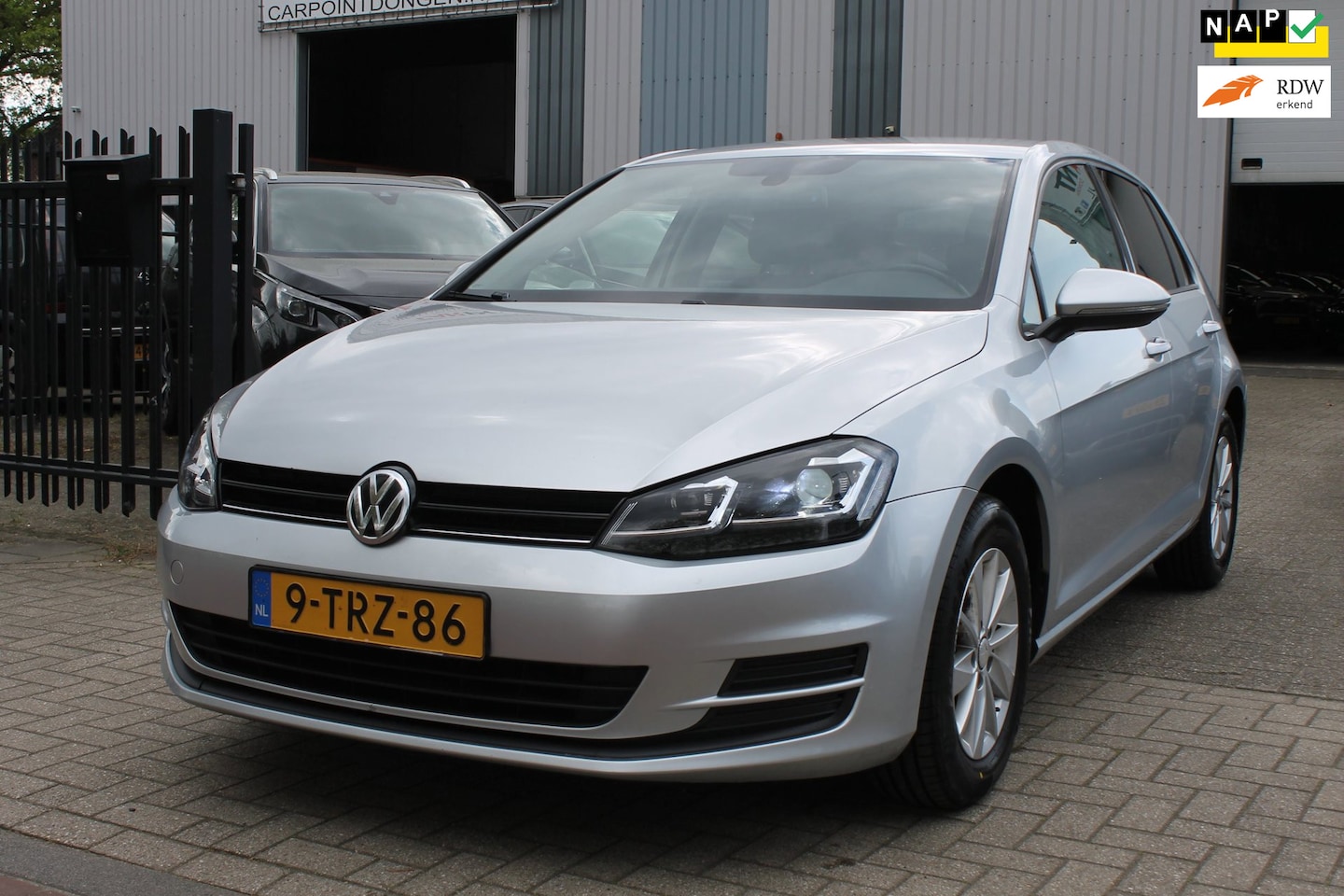 Volkswagen Golf - 1.2 TSI 105PK 6 Bak Navi LED Clima Cruise Trekhaak! - AutoWereld.nl