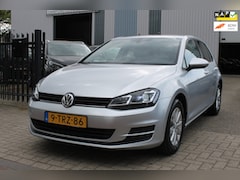 Volkswagen Golf - 1.2 TSI 105PK 6 Bak Navi LED Clima Cruise Trekhaak