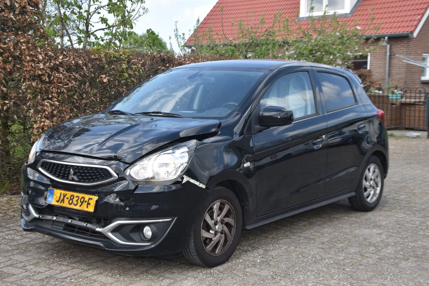 Mitsubishi Space Star - 1.0 Intense Airco Elek. Ramen Trekhaak 1ste Eigenaar - AutoWereld.nl