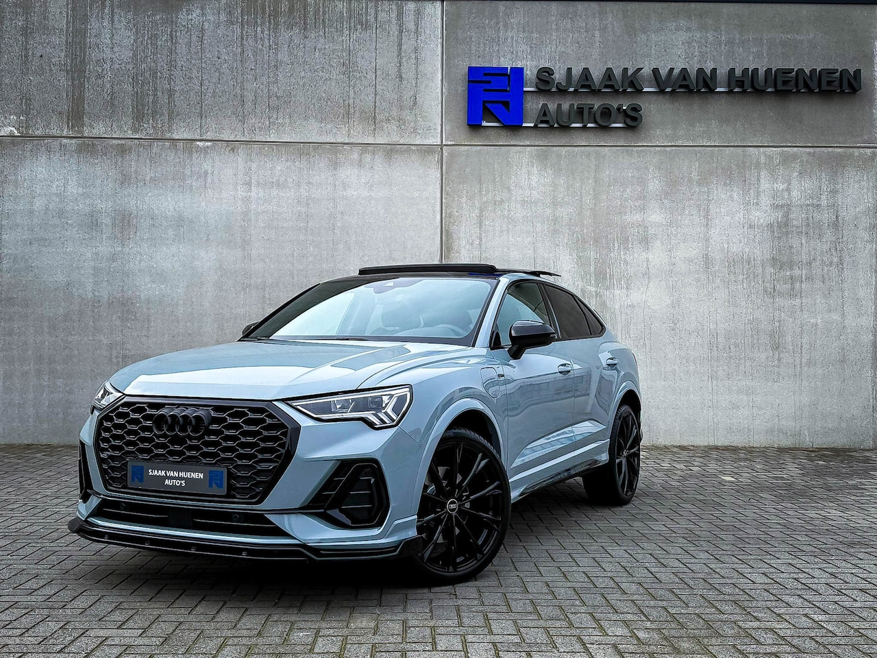 Audi Q3 Sportback - 45TFSI e 245pk S-Tronic Competition S Edition S-Line 1éEig 8Dkm! Audi Exclusive|Pano|Ambia - AutoWereld.nl