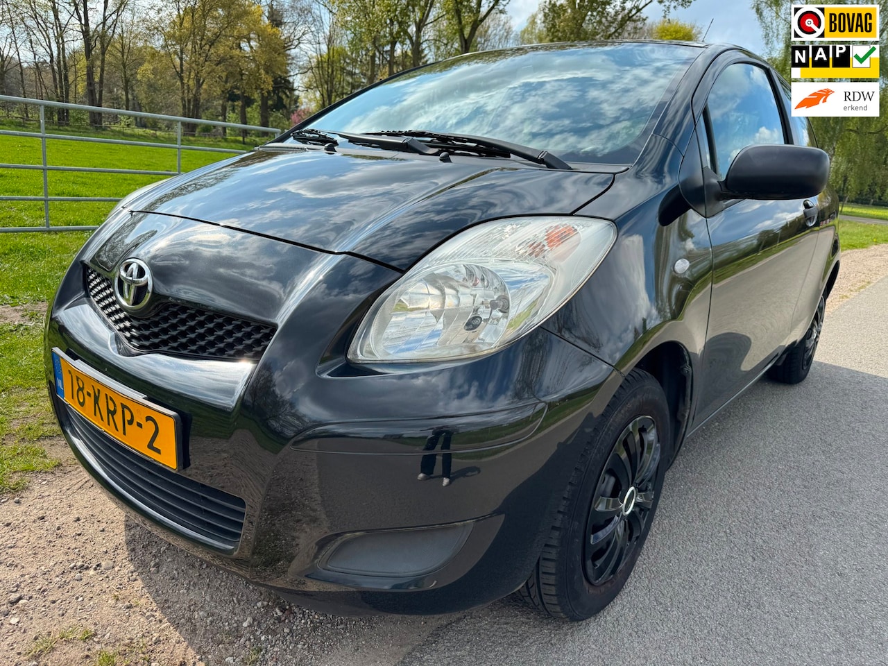 Toyota Yaris - 1.0 VVTi Acces top kwaliteit en pas 32.874km gereden!! - AutoWereld.nl