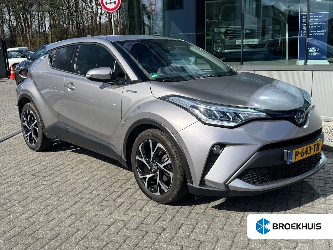 Toyota C-HR - 1.8 Hybrid Business Plus | Trekhaak |  Adapt. Cruise | BLIS | Camera | 100% Dealer Onderho - AutoWereld.nl