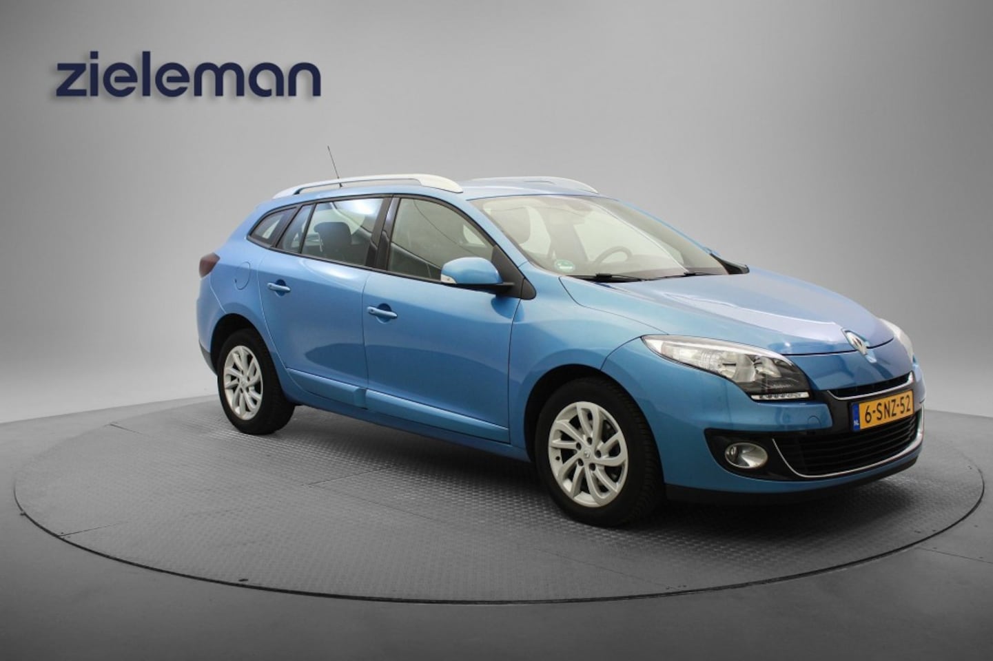 Renault Mégane Estate - 1.5 dCi Collection - Navi, Cruise, Clima, Trekhaak - AutoWereld.nl