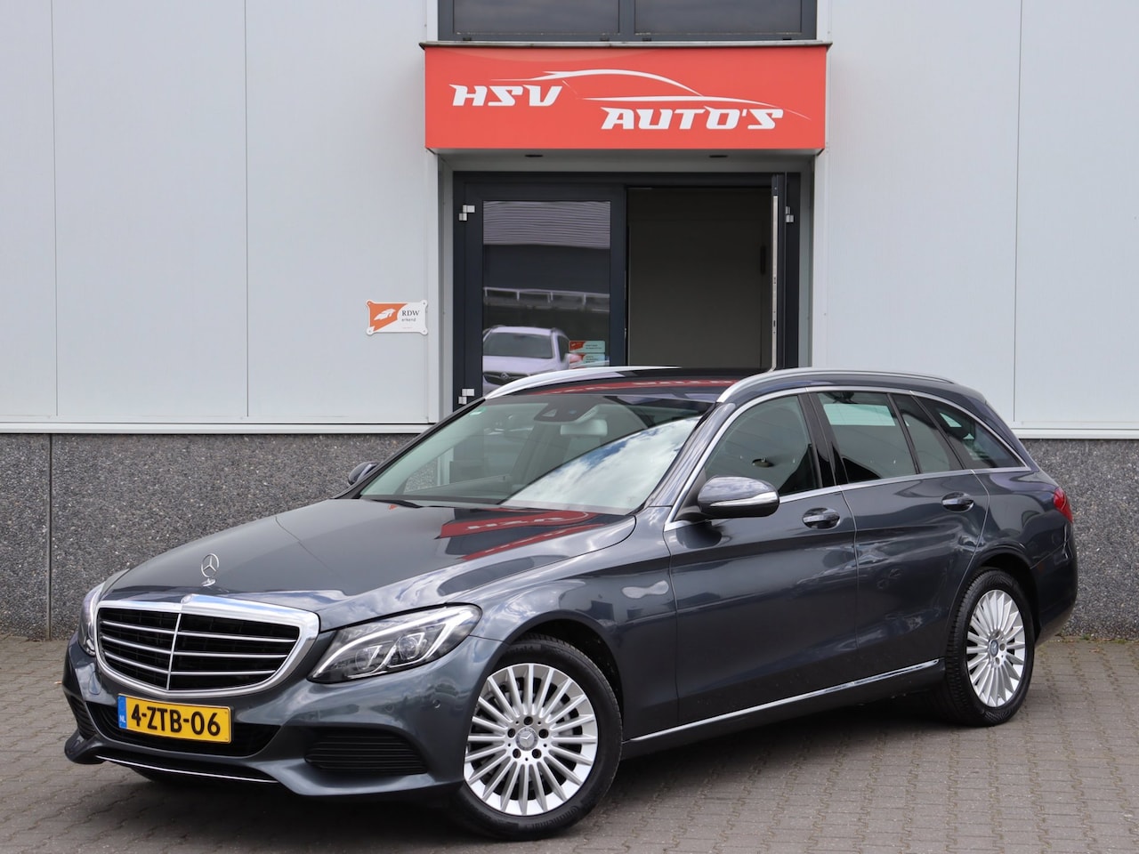 Mercedes-Benz C-klasse Estate - 180 Ambition automaat LM navigatie - AutoWereld.nl