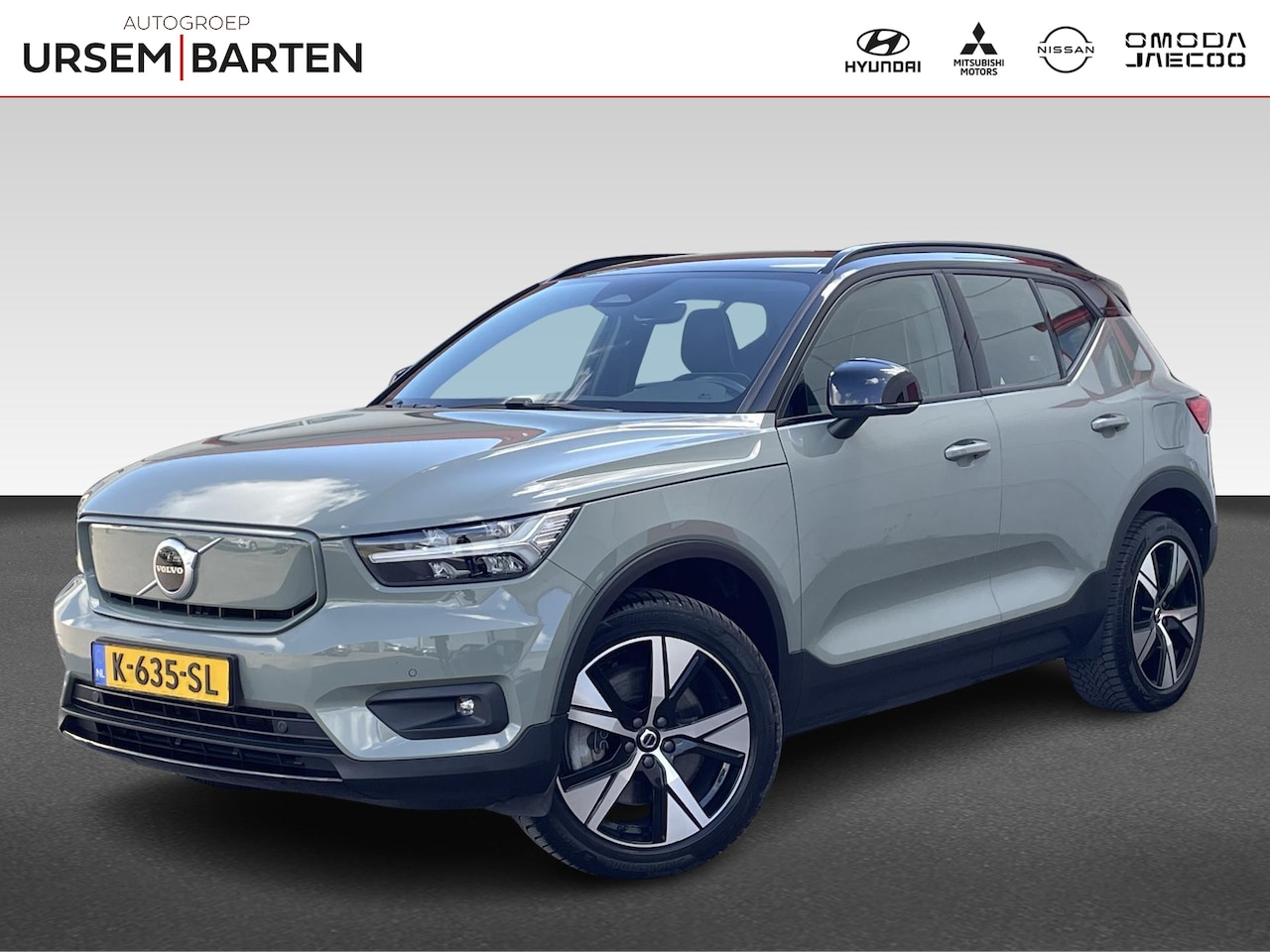 Volvo XC40 - Recharge P8 AWD R-Design | Zwart dak - AutoWereld.nl