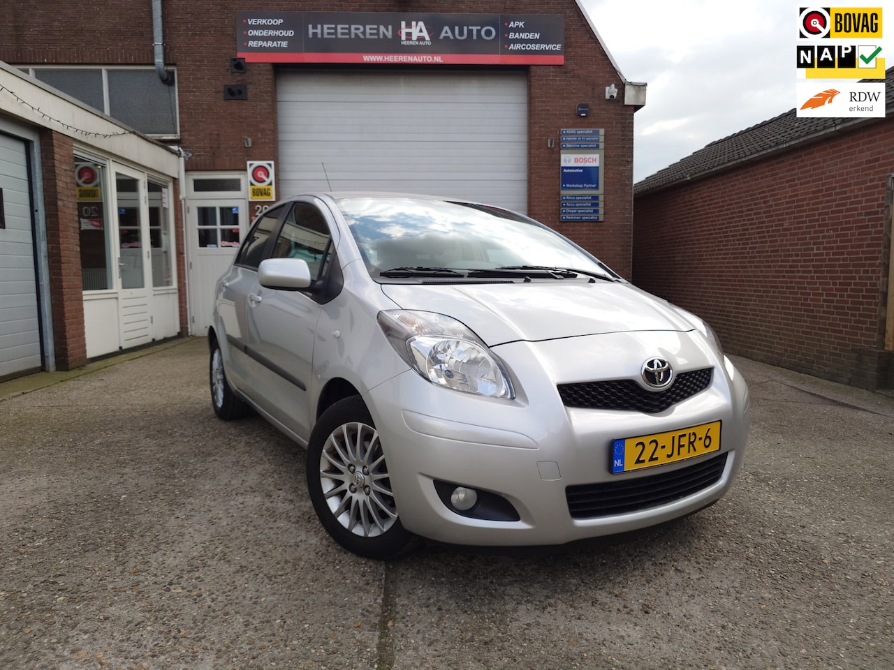 Toyota Yaris - 1.3 VVT-i Dynamic 1.3 VVTi Dynamic, 1e Eigenaar, Dealer onderhouden, Automaat! - AutoWereld.nl
