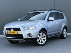 Mitsubishi Outlander - 2.4 Instyle Schuifdak - 7-Persoons - Xenon - Trekhaak