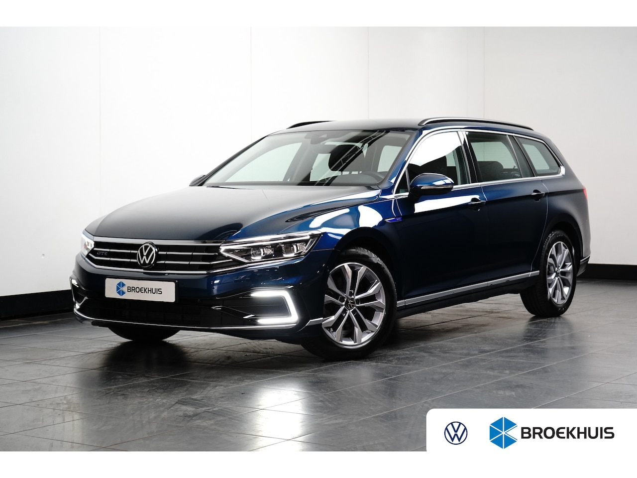 Volkswagen Passat Variant - 1.4 TSI PHEV GTE Business | Achteruitrijcamera | Comfortstoel(en) | Matrix LED koplampen - AutoWereld.nl
