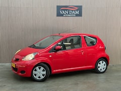 Toyota Aygo - 1.0-12V Comfort 2010 NAP AUTOMAAT *APK* ELEK-RAMEN