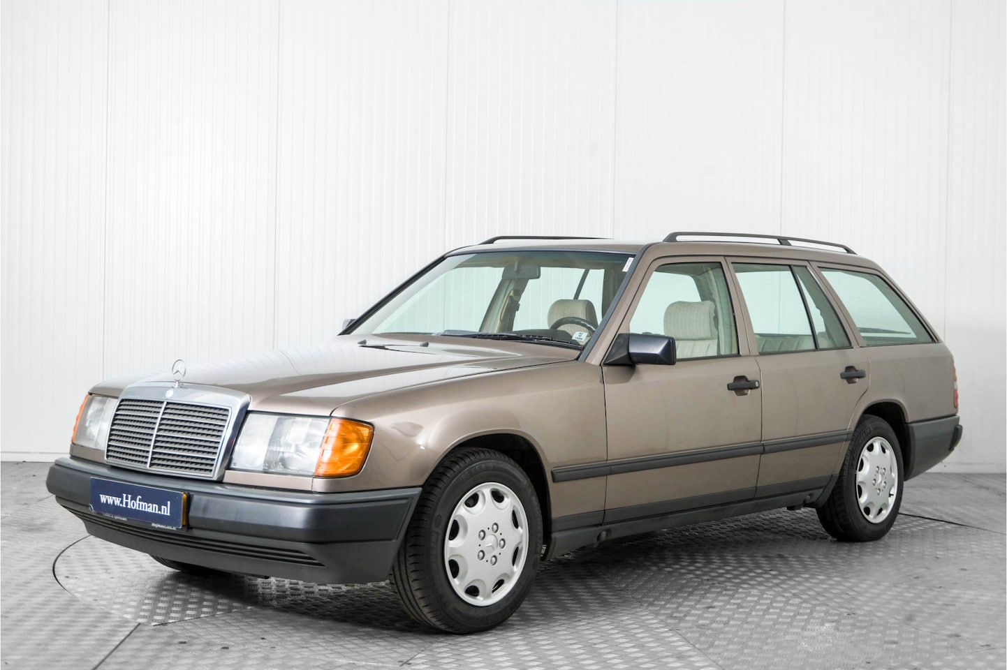 Mercedes-Benz 300-serie - 300TD automaat W124 300 TD - AutoWereld.nl