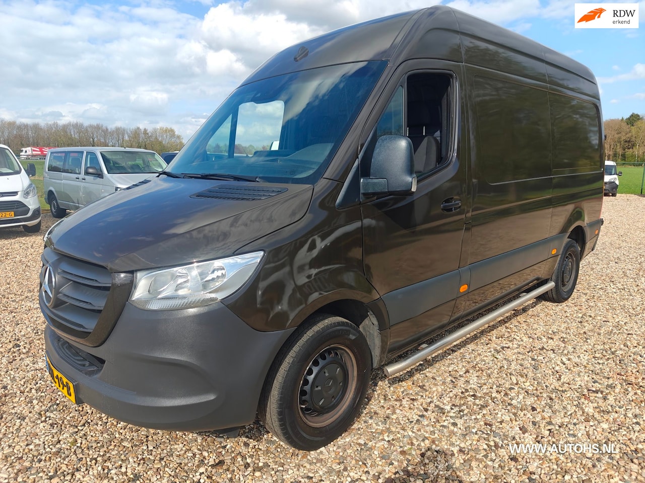 Mercedes-Benz Sprinter - 315 1.9 CDI L2H2, AUTOMAAT , Euro 6 , Apk april 2027 , 150 PK , met pakket bezorg vakken. - AutoWereld.nl