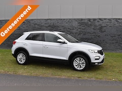 Volkswagen T-Roc - 1.5 TSI Automaat Navi parkeer-camera