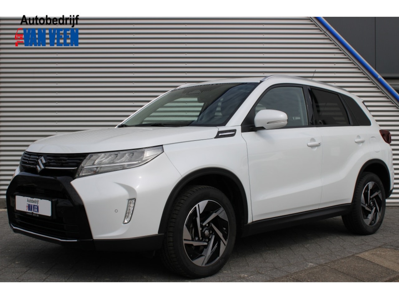 Suzuki Vitara - 1.5 Hybrid Style Automaat | Panoramdak | Half Leder | Full Led - AutoWereld.nl