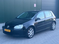 Volkswagen Golf - TOPSTAAT 1.6 Trendline| Automaat | Weinig KM