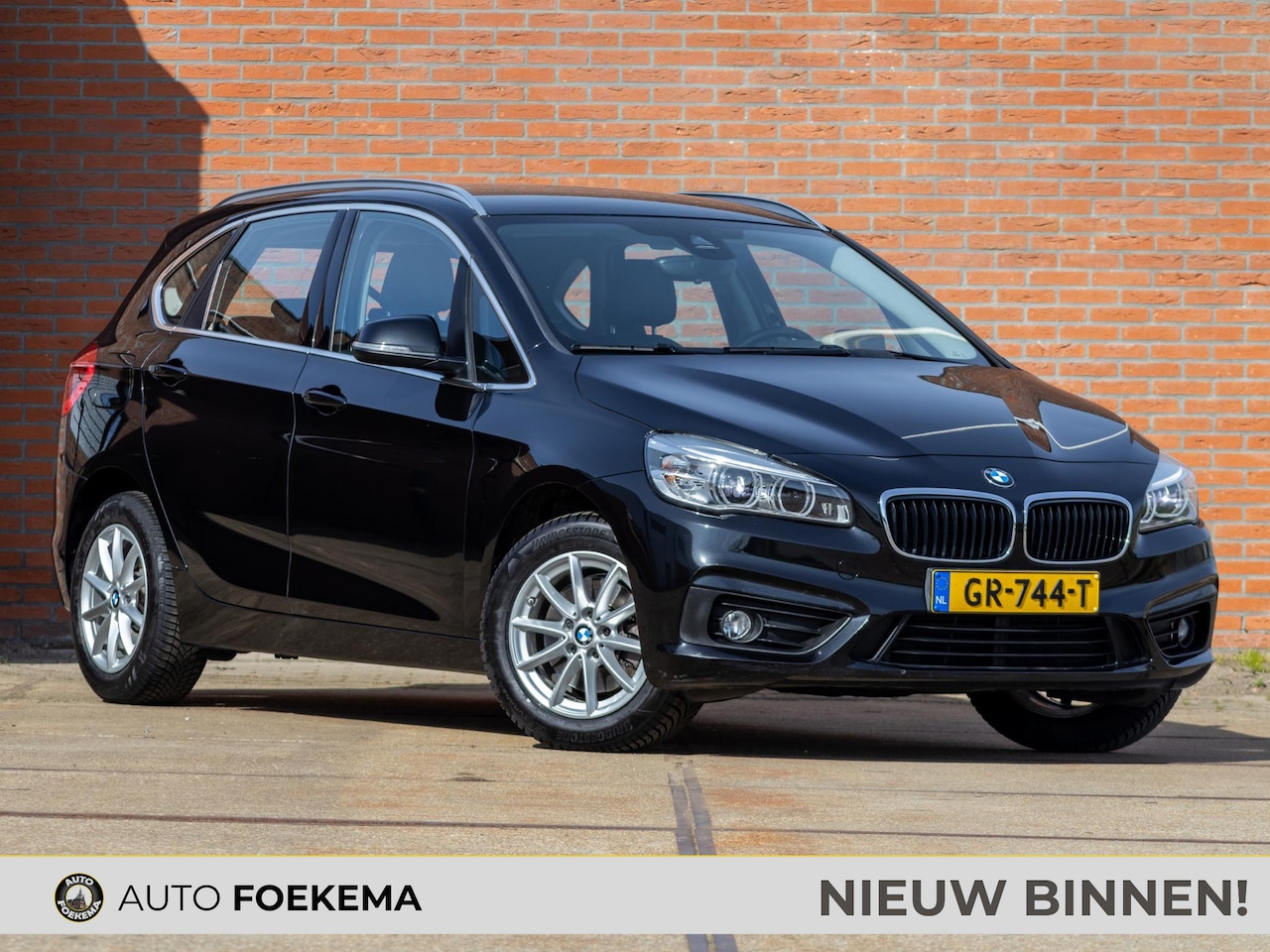 BMW 2-serie Active Tourer - 218i Essential HUD Leder LED Clima - AutoWereld.nl