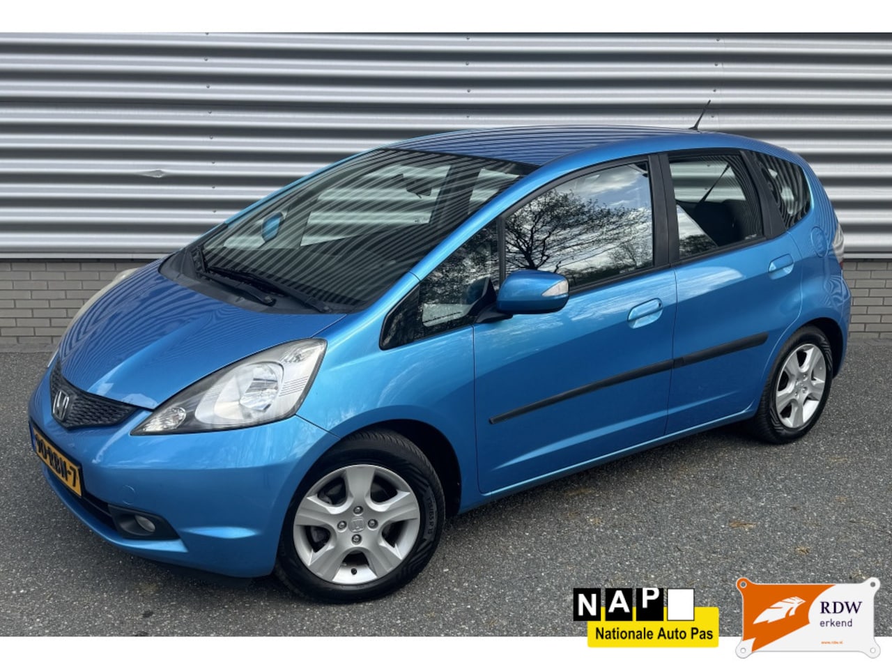 Honda Jazz - 1.4 AUTOMAAT | NAP | TREKHAAK - AutoWereld.nl