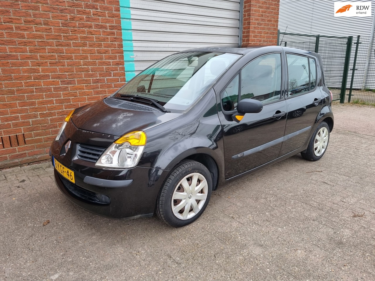 Renault Modus - 1.2-16V Authentique Comfort Bj:2005 - AutoWereld.nl