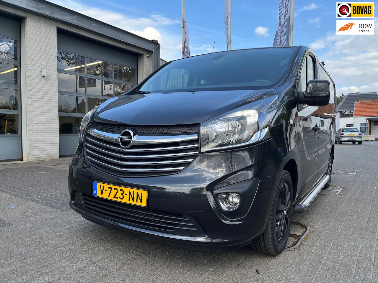 Opel Vivaro - 1.6 CDTI L1H1 DC Sport EcoFlex 1.6 CDTI L1H1 DC Sport EcoFlex - AutoWereld.nl