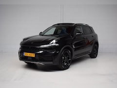 Lynk & Co 01 - 1.5 BLACK-EDITION / STUURWIELVERW. / VIRTUAL / 360 CAMERA / INFINITY GELUID / PANORAMADAK