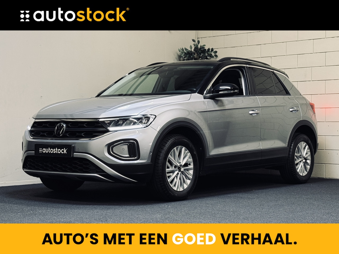 Volkswagen T-Roc - 1.0 TSI Life | Camera | CarPlay | Stoelverw. - AutoWereld.nl