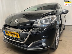 Peugeot 208 - 1.2 PureTech Blue Lease Executive - Front Schade