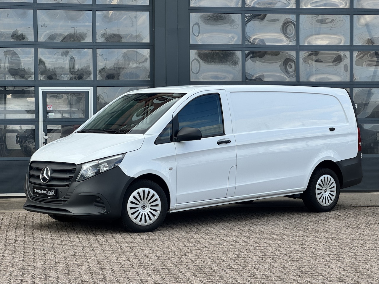 Mercedes-Benz Vito - 116 L3 | Cruise | Camera | Navi | 270° Deuren | Certified 24 mnd garantie - AutoWereld.nl