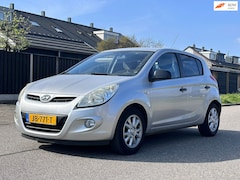 Hyundai i20 - 1.2i ActiveVersion 5DR*Airco*Elektrische ramen