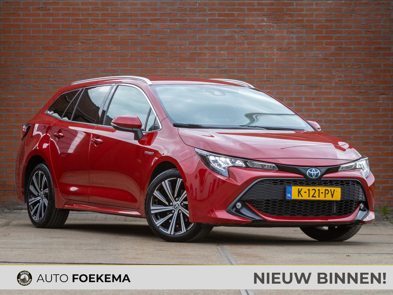Toyota Corolla Touring Sports - 1.8 Hybrid Business Plus LED Stoelverwarming 17" - AutoWereld.nl
