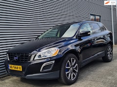 Volvo XC60 - 2.4D Momentum 11-2010 Black Sapphire Metallic GRIJS KENTEKEN MARGE