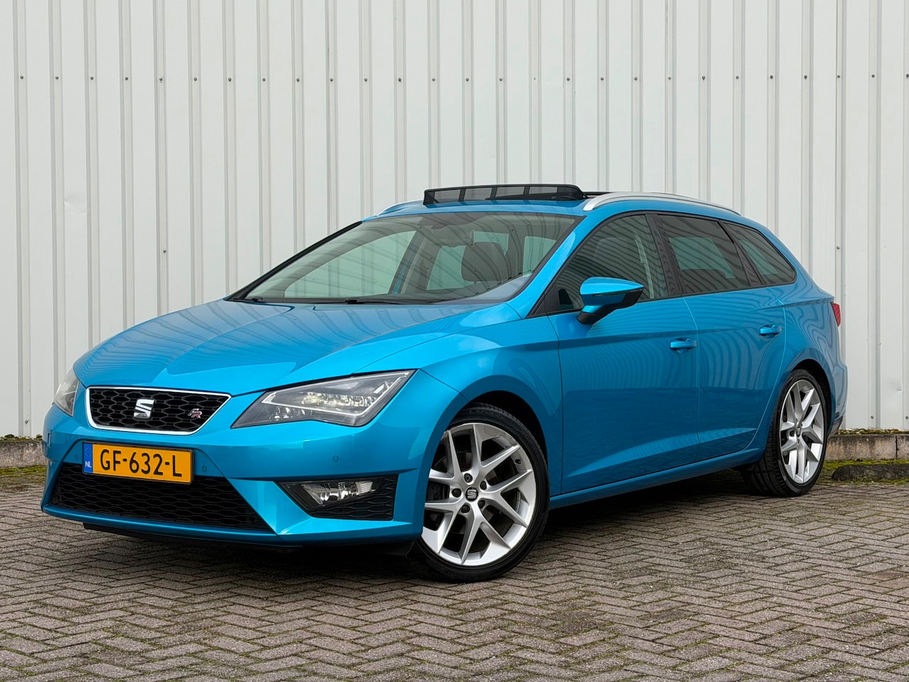 SEAT Leon ST - 1.4 TSI ACT FR Dynamic|Pano|Trekhaak|Navi|Cruise - AutoWereld.nl