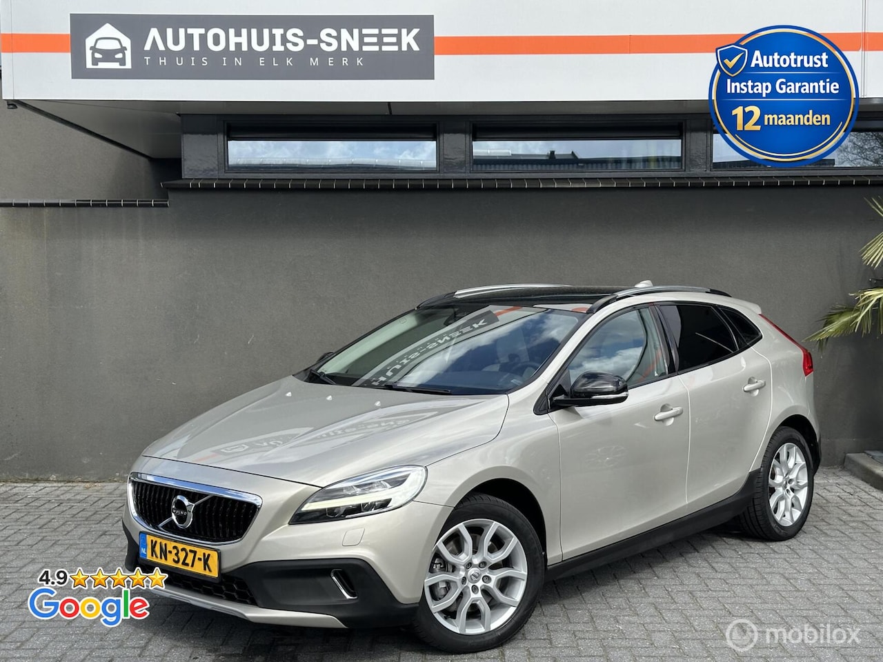 Volvo V40 Cross Country - 2.0 D2 Nordic+ Automaat |Leder |Pano - AutoWereld.nl
