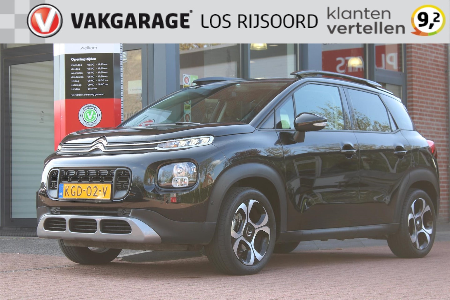 Citroën C3 Aircross - 1.2 PureTech *Shine* | Carplay | Camera | Cruise & Climate Control | PDC | Navigatie | Pri - AutoWereld.nl