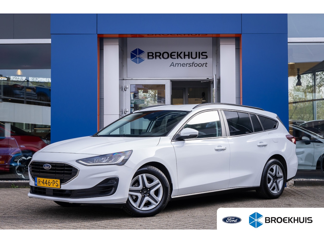 Ford Focus Wagon - 1.0 EcoBoost Hybrid Connected | Apple Carplay/Android Auto | Parkeersensoren voor & achter - AutoWereld.nl
