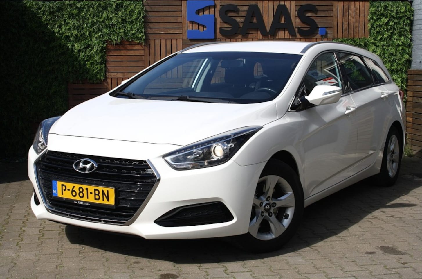 Hyundai i40 Wagon - Wagon 1.6 GDI Essence / Airco / Ondh. Hist. volledig - AutoWereld.nl
