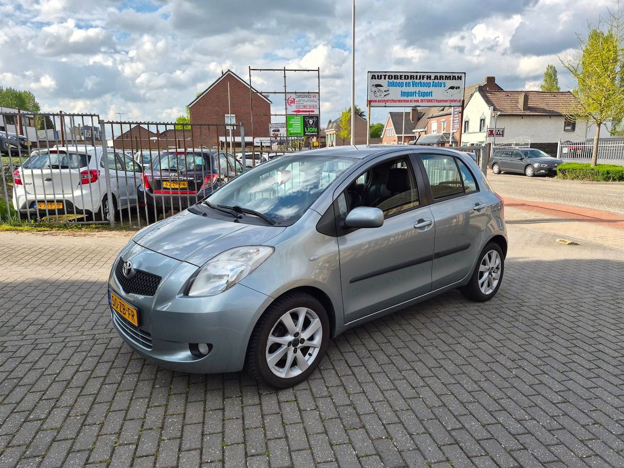 Toyota Yaris - 1.3 VVTi Sol MMT Automaat! - AutoWereld.nl