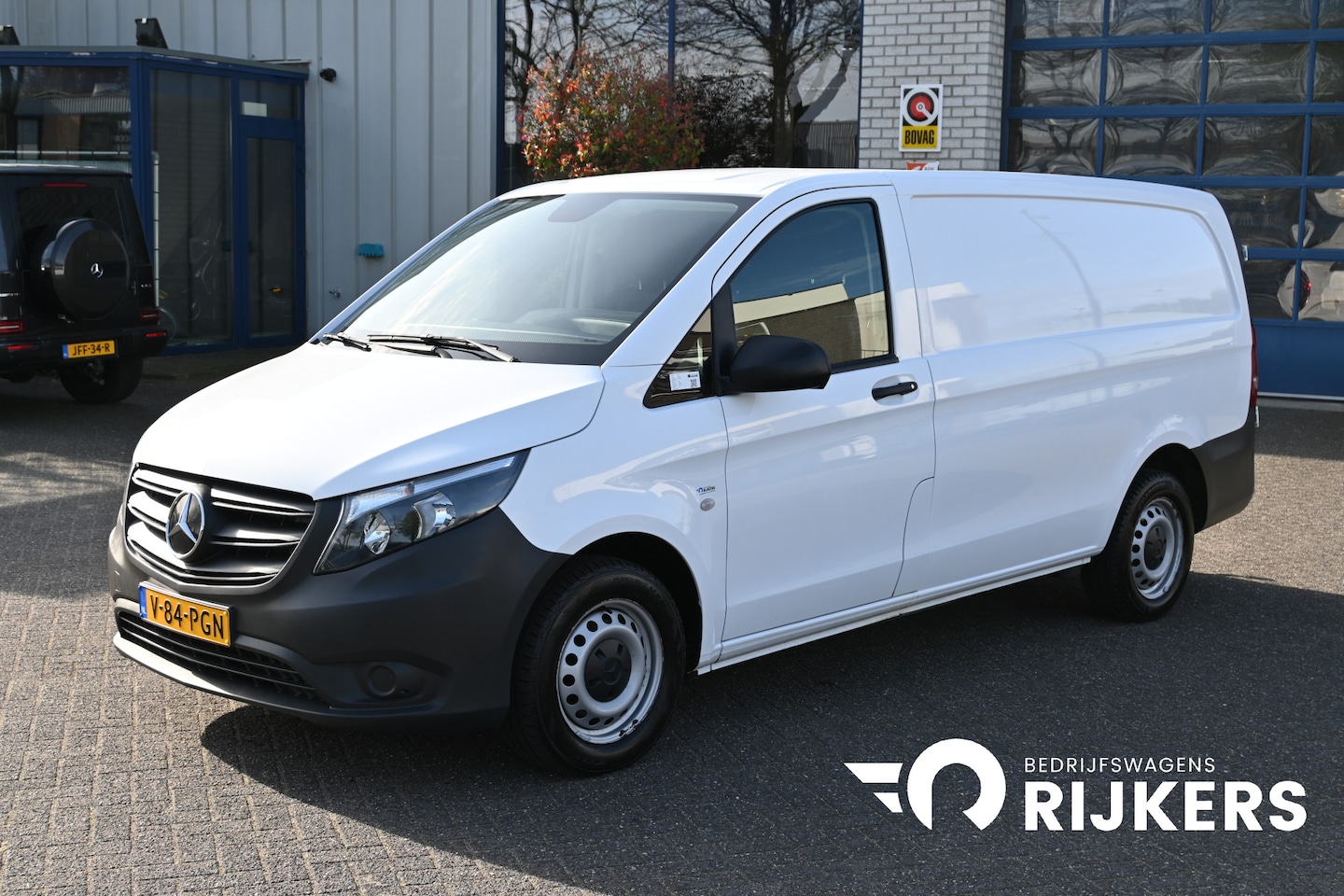 Mercedes-Benz Vito - 114 CDI L2 2500 kg Trekhaak, Distronic, Achterdeuren - AutoWereld.nl