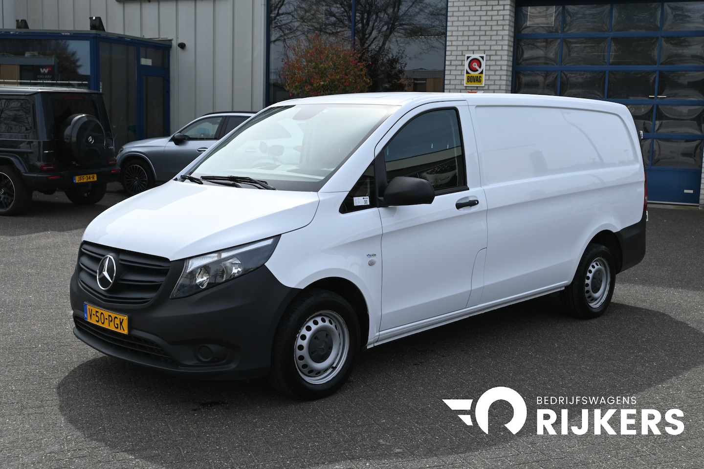 Mercedes-Benz Vito - 114 CDI L2 Distronic, Navigatie met camera, Trekhaak 2500 kg - AutoWereld.nl