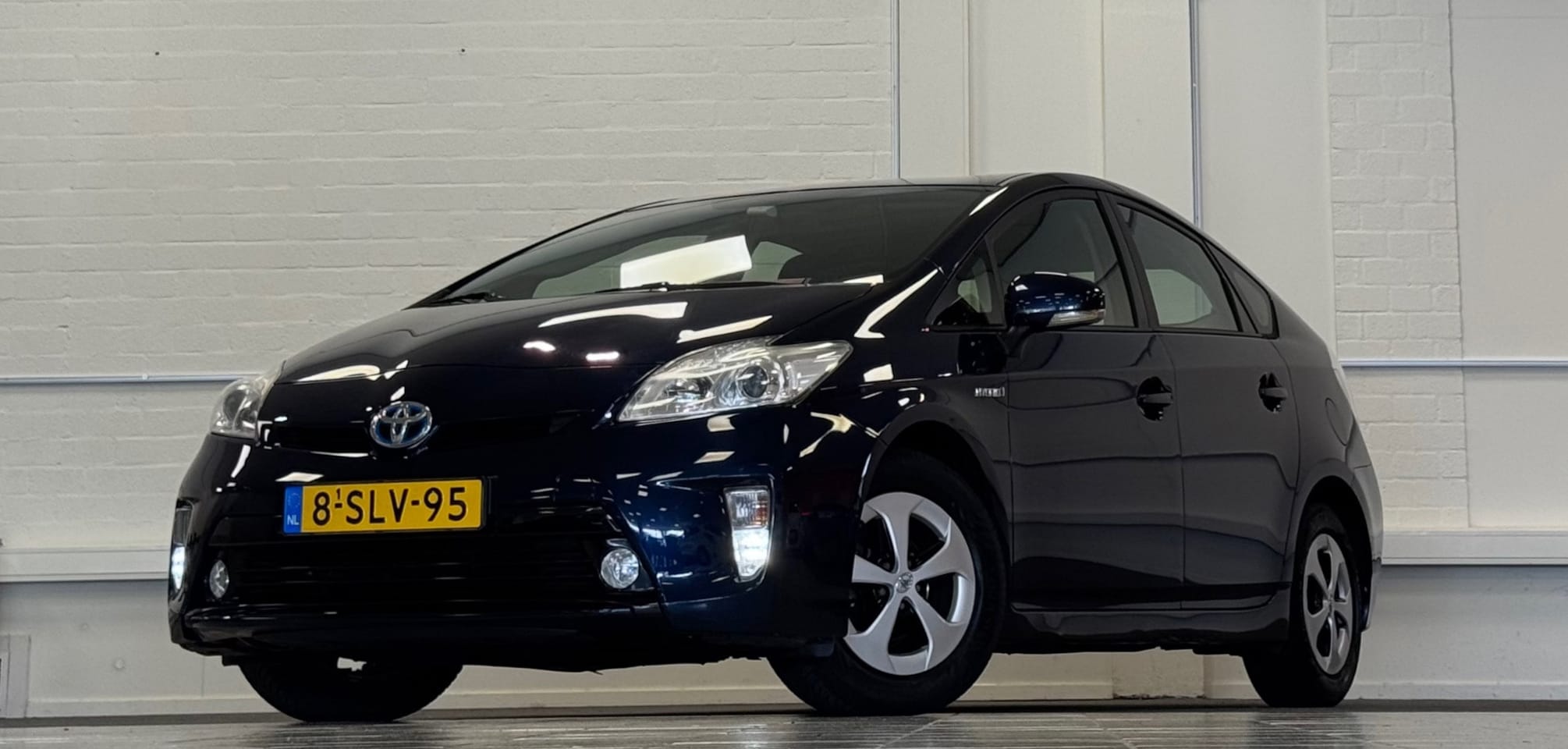 Toyota Prius - 1.8 Comfort Top 5 edition 2e Eigenaar Trekhaak Garantie! - AutoWereld.nl