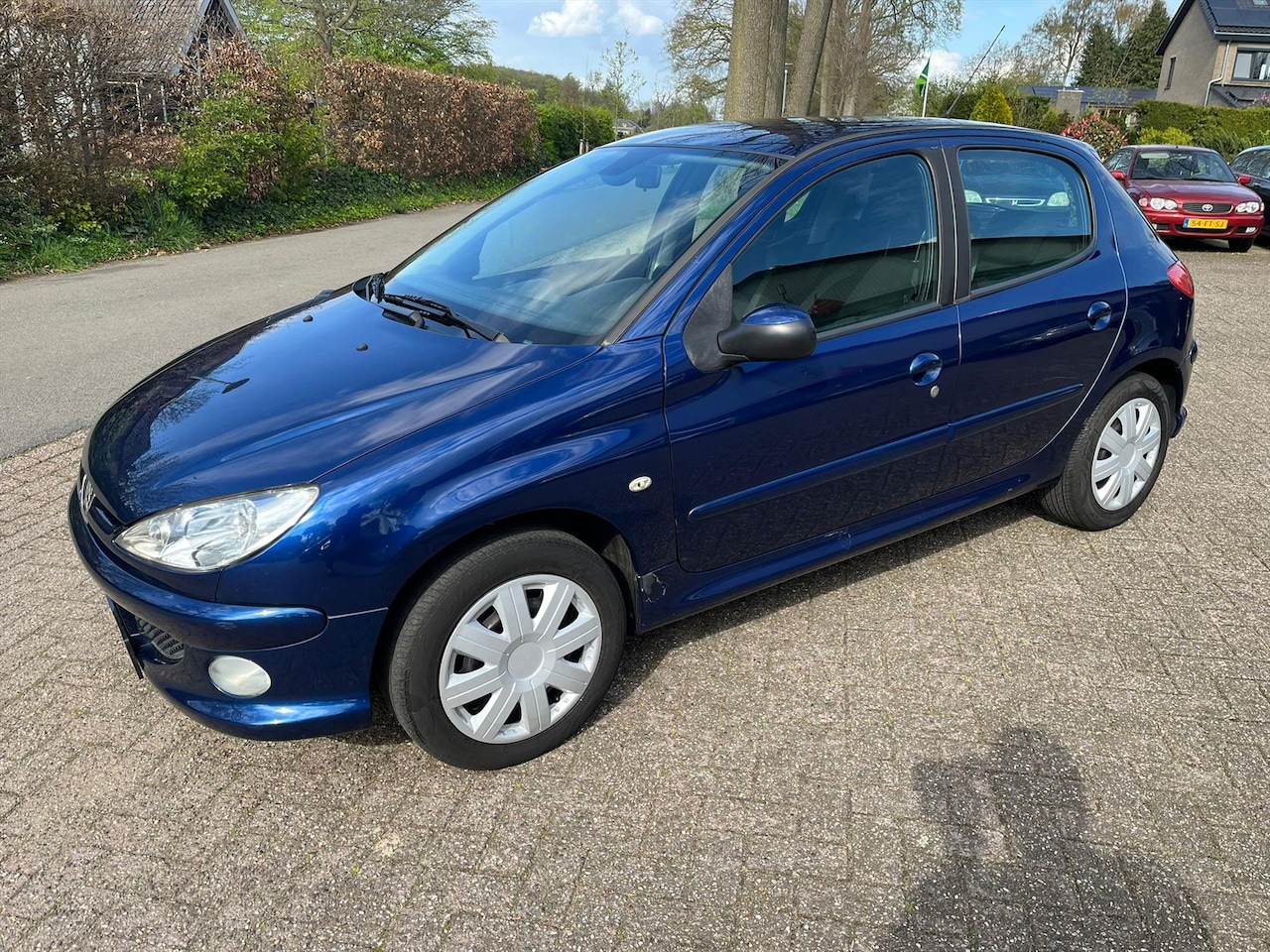 Peugeot 206 - 1.6 16V GENTRY 5D AUT Gentry - AutoWereld.nl
