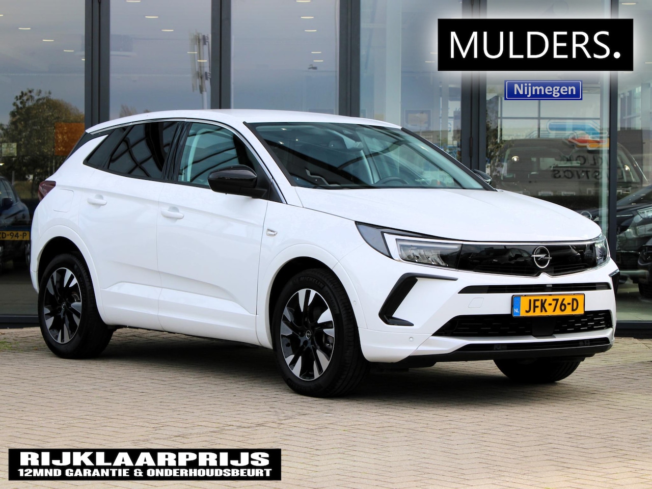 Opel Grandland - 1.2 Turbo Business Elegance Automaat | Carplay/ Camera / Climate - AutoWereld.nl