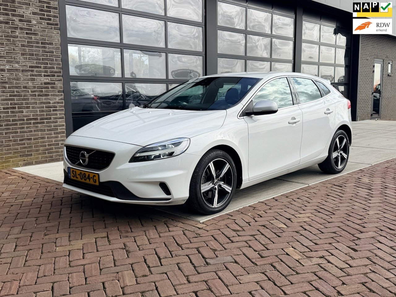 Volvo V40 - 2.0 T4 Business Sport 2.0 T4 190 PK Business Sport - AutoWereld.nl