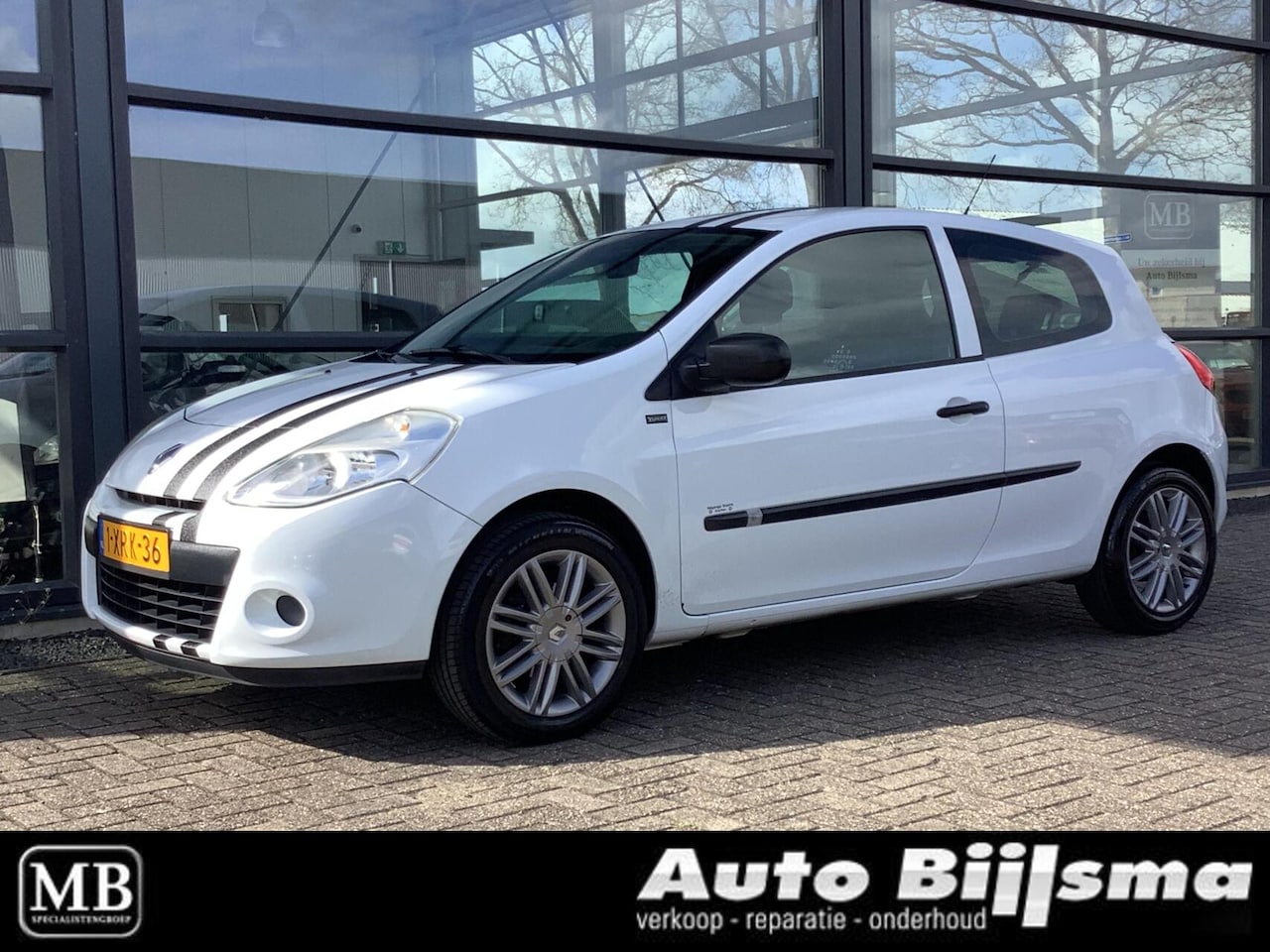 Renault Clio - 1.2 Yahoo uitvoering, airco, incl nwe apk en onderhoudsbeurt - AutoWereld.nl