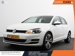 Volkswagen Golf - 1.2 TSI Edition Lichtmetalen Velgen 18" Cruise Control Climate Control Camera Parkeer sens