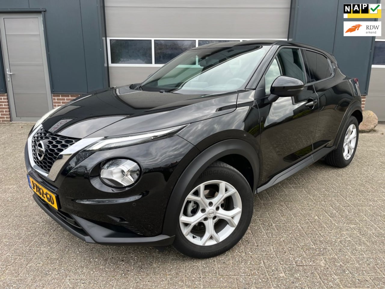 Nissan Juke - 1.0 DIG-T N-Connecta-Carplay-Camera-LM-NAP!! - AutoWereld.nl
