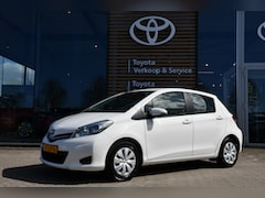 Toyota Yaris - 1.0 VVT-i Aspiration 5-deurs 70pk | Airco | Bluetooth | Nieuwe APK | Achteruitrijcamera |